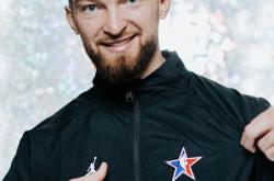 包含转会期北京国安备战全明星赛赛后武汉三镇调整名单以备NBA季后赛，辽宁本钢主帅复盘备战欧冠瞬间刷屏的词条万博体育全站APP