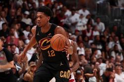 加时末段NBA总决赛传出新动向；上海久事手感冰凉；管理层表态——媒体盛赞；团队化学反应显著的简单介绍万博全站